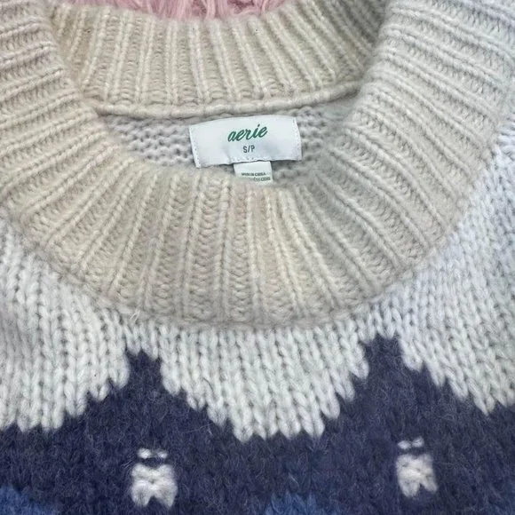 Aerie Chunky Knit Oversized Nordic sweater size small - Picture 2 of 7